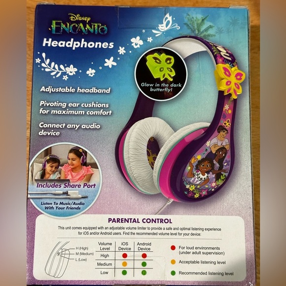 Disney Encanto Wired Headphones for Kids - Picture 3 of 7